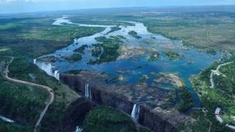 imagen: Cataratas Victoria: el jardín del edén de África